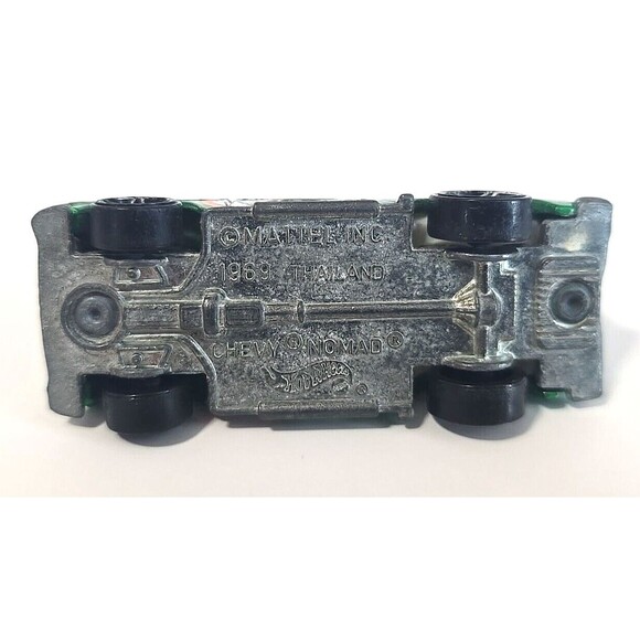 Hot Wheels Chevy Nomad Diecast Vehicle 1969 1:64 (Green) - Picture 6 of 6